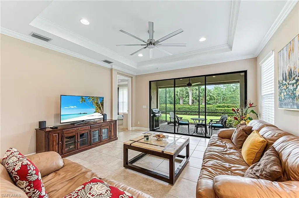 2 bed, 2.0 bath, 1552 sqft, $2,600 — Photo 3