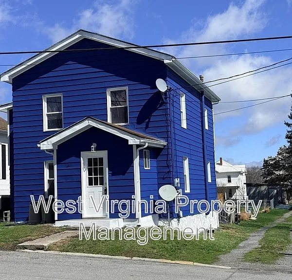 304 N 3rd St #UPPER — Photo 2