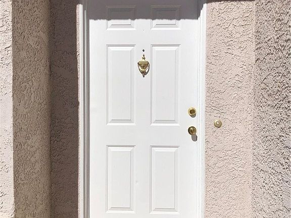 3rd image of 3316 W Sturbridge Cir