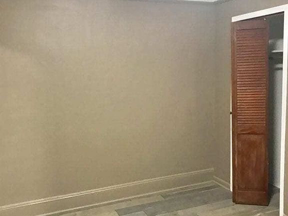3rd image of 2325 28th Ave APT 1R