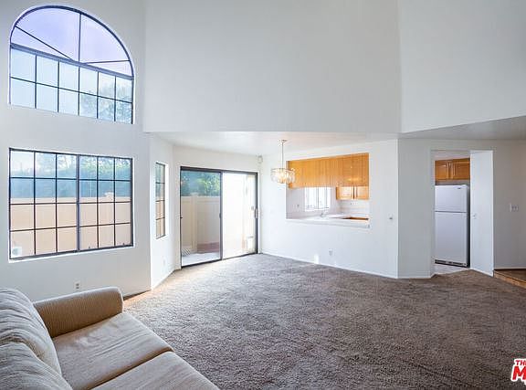 2nd image of 3672 Ivory Ln