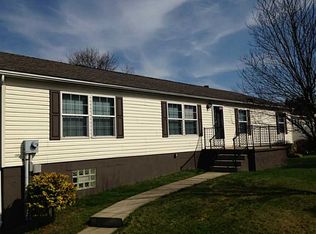 2307 Hanna St, New Castle, PA 16102