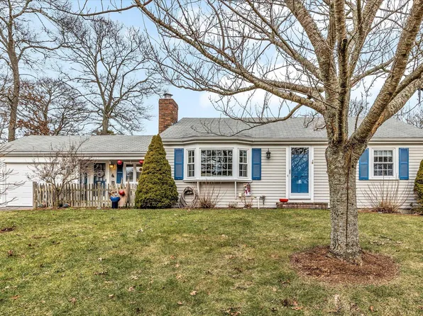 16 Hamblin Hill Road, Yarmouth Port, MA 02675