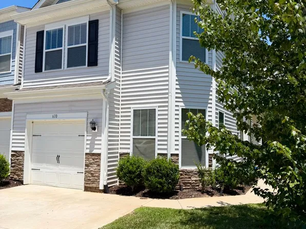 610 Santa Clara Dr, Asheville, NC 28806