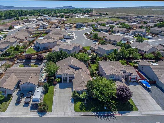 3rd image of 1355 Horse Creek Way