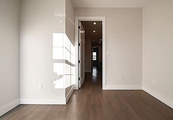 5th image of 1280 Nostrand Ave #1R