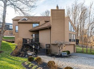 8722 Tanagerwoods Dr, Cincinnati, OH 45249