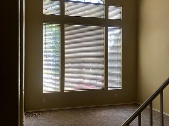 4th image of 1198 E Province Dr
