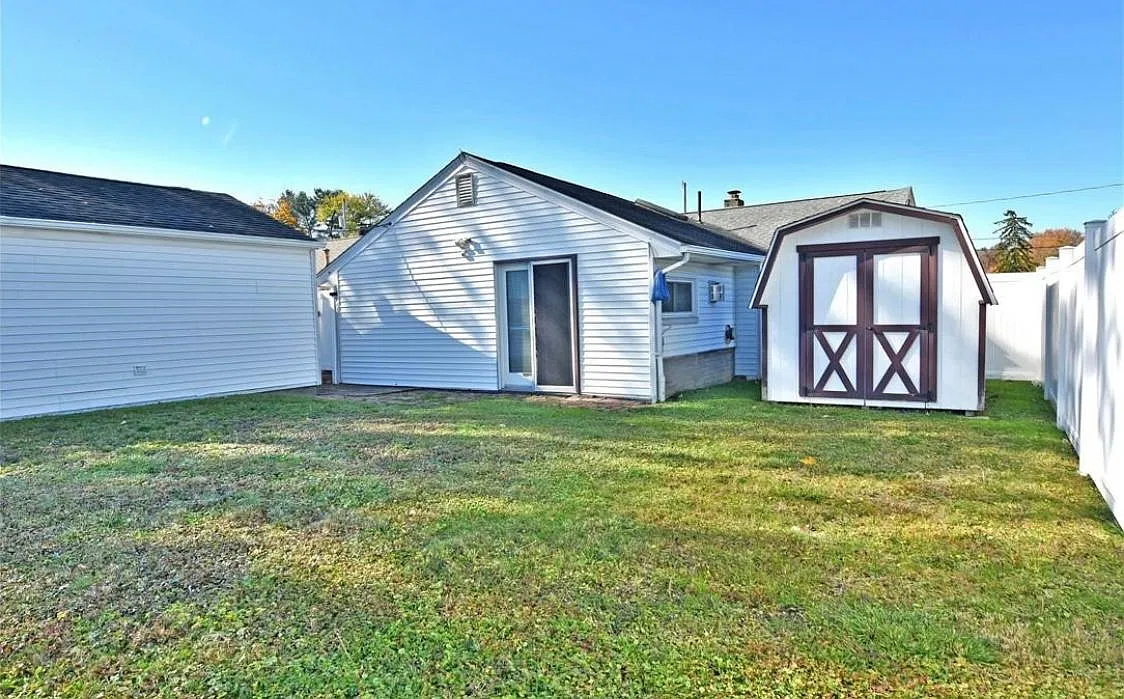 7443 Oregon Trl — Photo 2