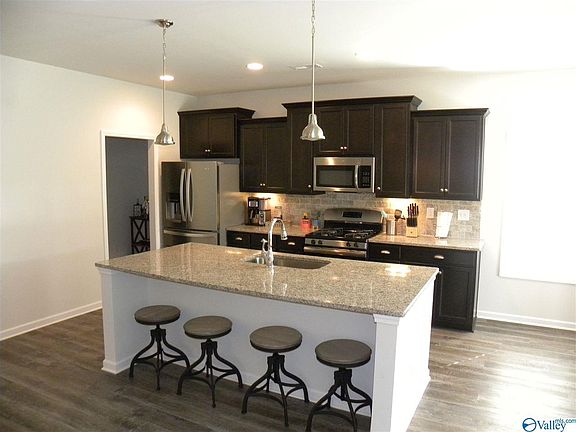 3rd image of 118 Sherwin Ave