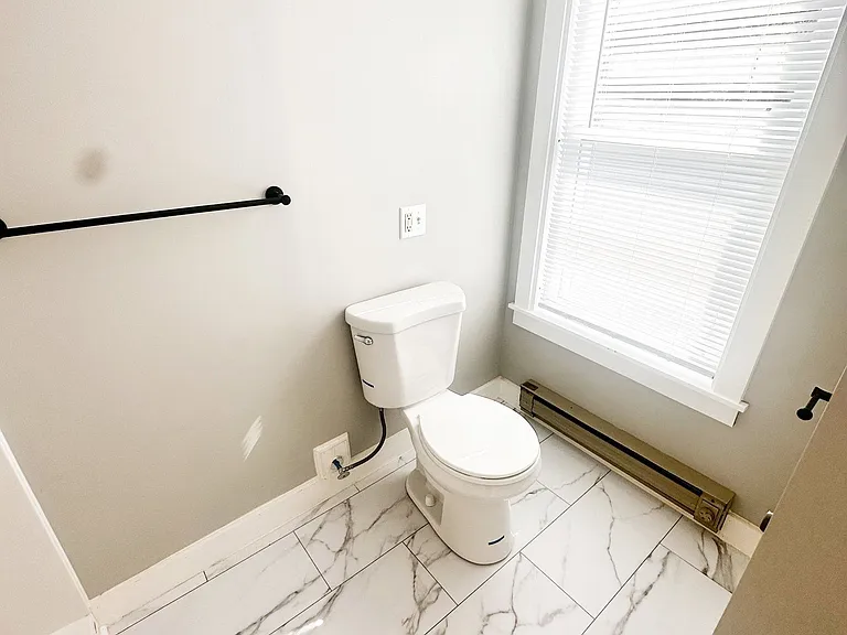 320 Lowell St #2 — Photo 9