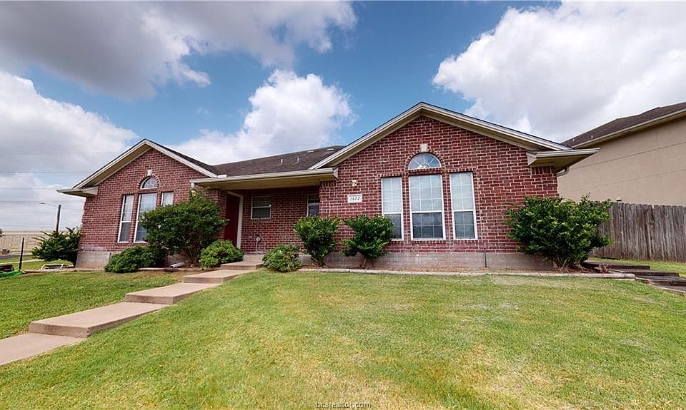 1st image of 1422 Western Oaks Ct