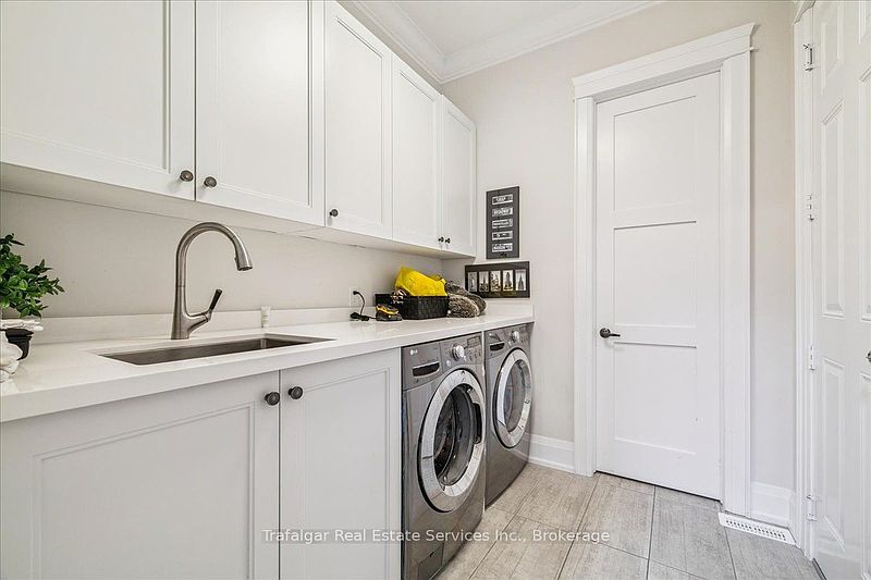 Burlington House for rent - 5 Bedrooms — photo 21