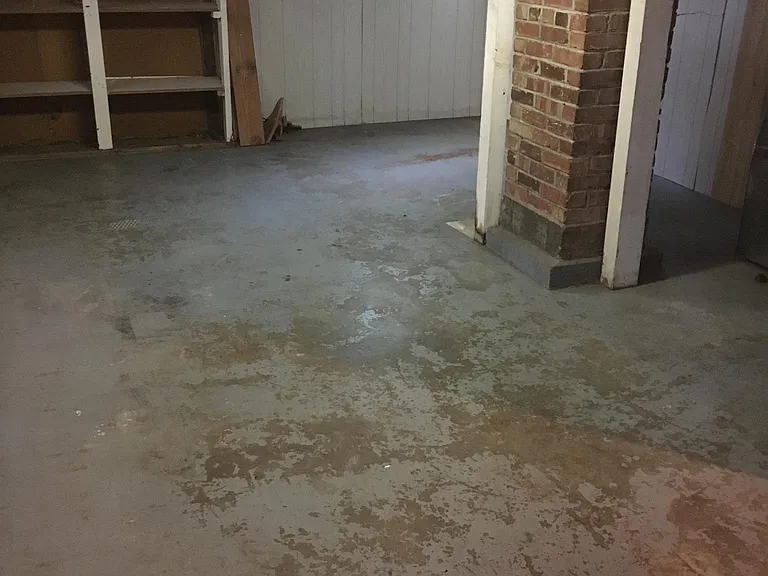 1005 N C St — Photo 11