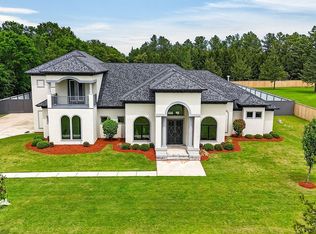 5768 Cross Lake Point Dr, Shreveport, LA 71107