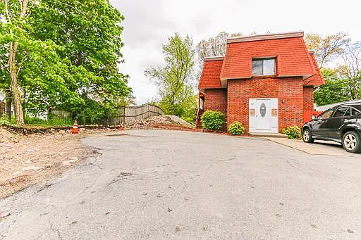 41 Morrell St #3 — Photo 9