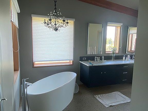 5th image of 130 Stinnett Dr