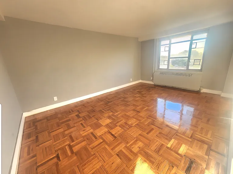 64-20 192nd St #C — Photo 1