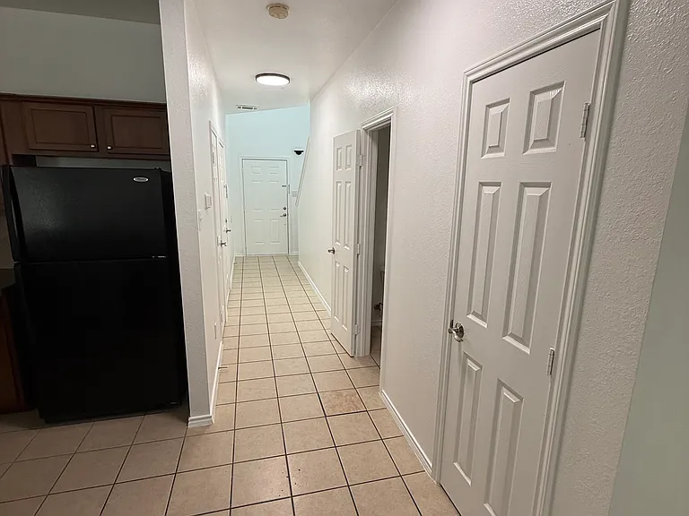 320 Woodgrove Dr #A — Photo 6
