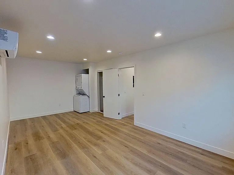 829 N Garfield St — Photo 29