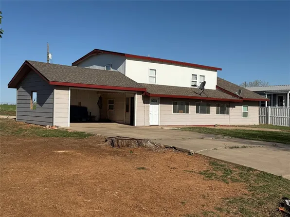 134 Wood St, Fort Cobb, OK 73038