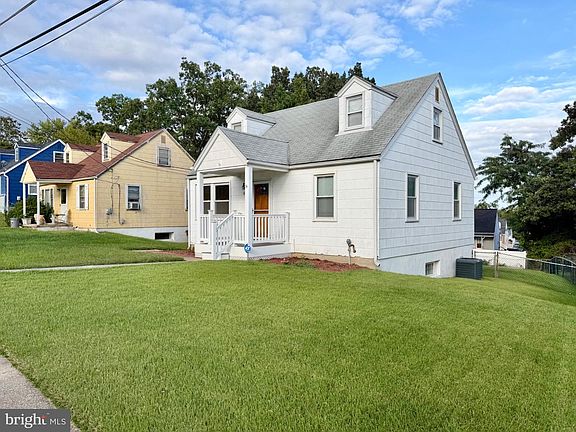 3rd image of 1232 Berk Ave