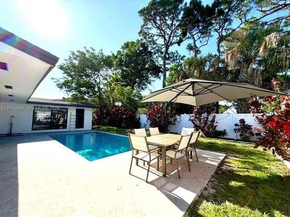 151 SE 6th Ct, Pompano Beach, FL 33060
