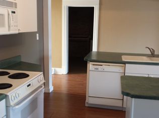 313 Main St APT B, Saint Joseph, MI 49085