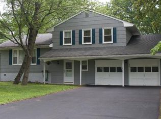 22 Mill Brook Rd, Piscataway, NJ 08854