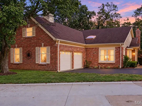 1627 Timberlake Manor Pkwy, Chesterfield, MO 63017