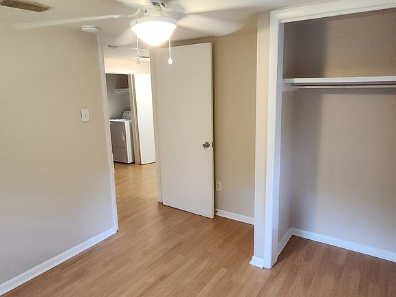 Bedroom (Primary)