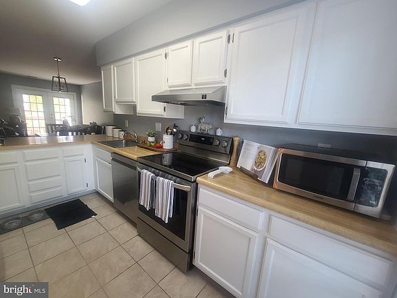 2nd image of 5909 Rowanberry Dr #Ar-50