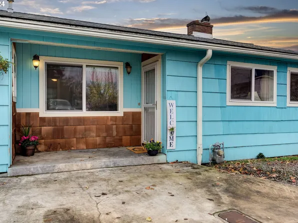 609 Jq Adams St, Oregon City, OR 97045