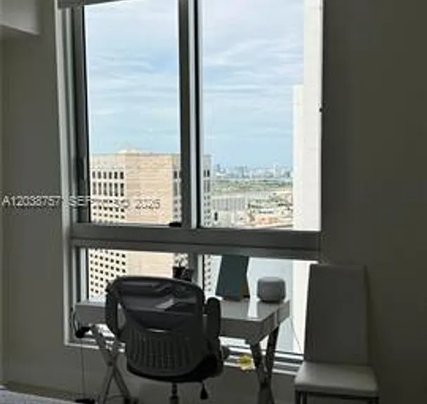 300 S Biscayne Blvd #T-3212 — Photo 9