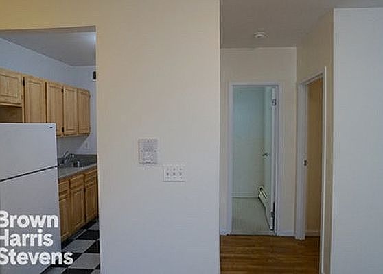 4th image of 1198 Pacific St APT 3G