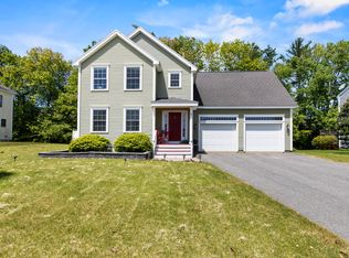 72 Victoria Dr, Westbrook, ME 04092