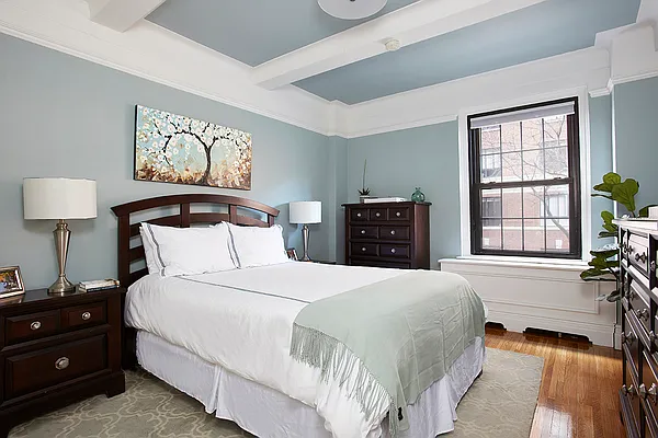 Sold by Compass | media 4