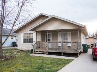 1141 N Oak Park Dr, Springfield, MO 65802