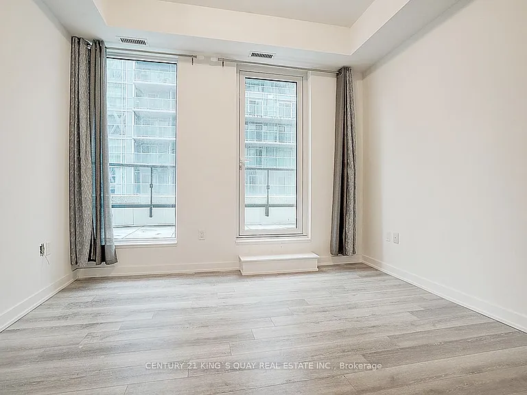 121 Saint Patrick St #722 — Photo 34