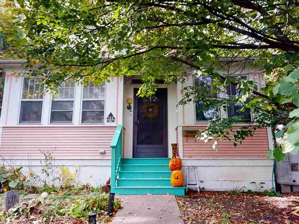 741 Dearborn St, Iowa City, IA 52240
