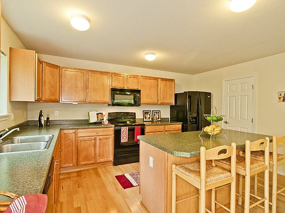 4th image of 1706 251st Pl SE