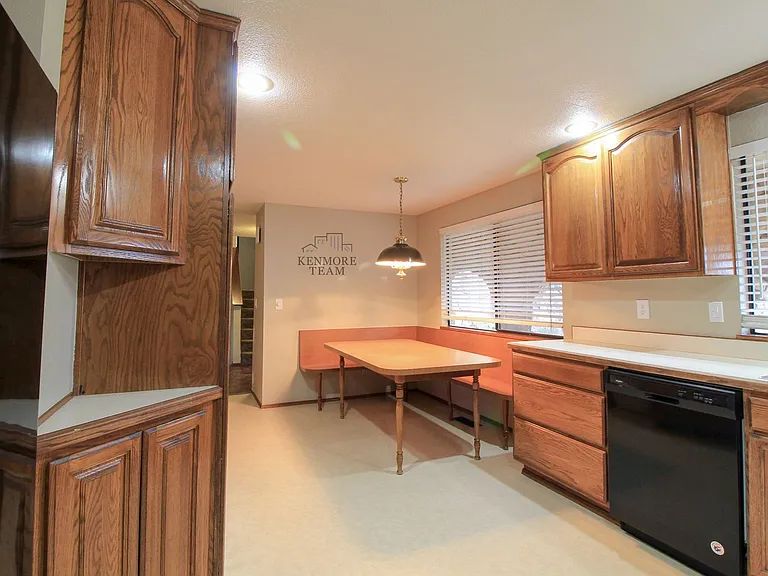 411 Snyder St — Photo 5