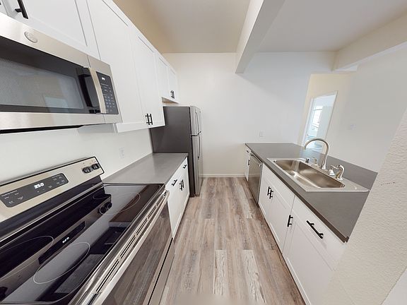 3rd image of 1400 Jones St APT 103
