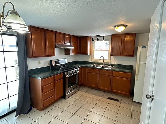 4th image of 2310 13 1/2 Mile Rd