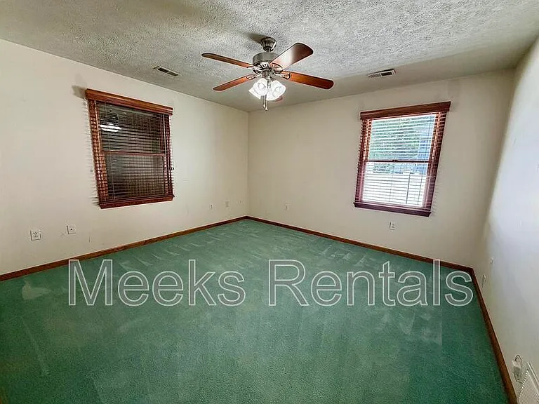 9 Romar Ct — Photo 6