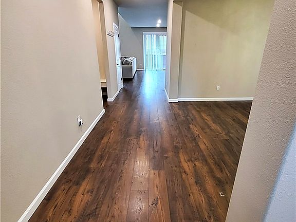 3rd image of 10330 Driftwood Ave