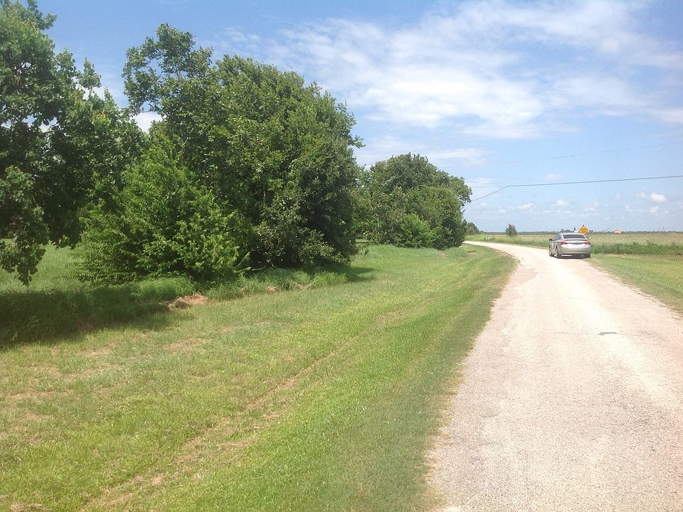 CR 296 Elm Rd