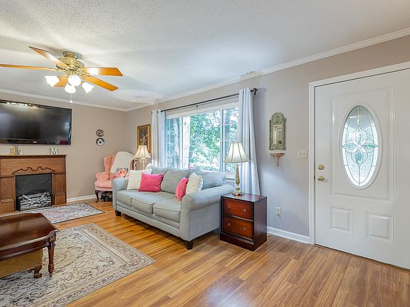 4th image of 7316 Dublin Ln