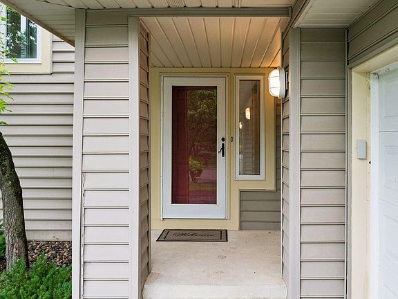 2nd image of 15575 17th Pl N