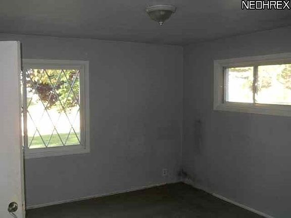 2nd image of 603 Walnut Dr